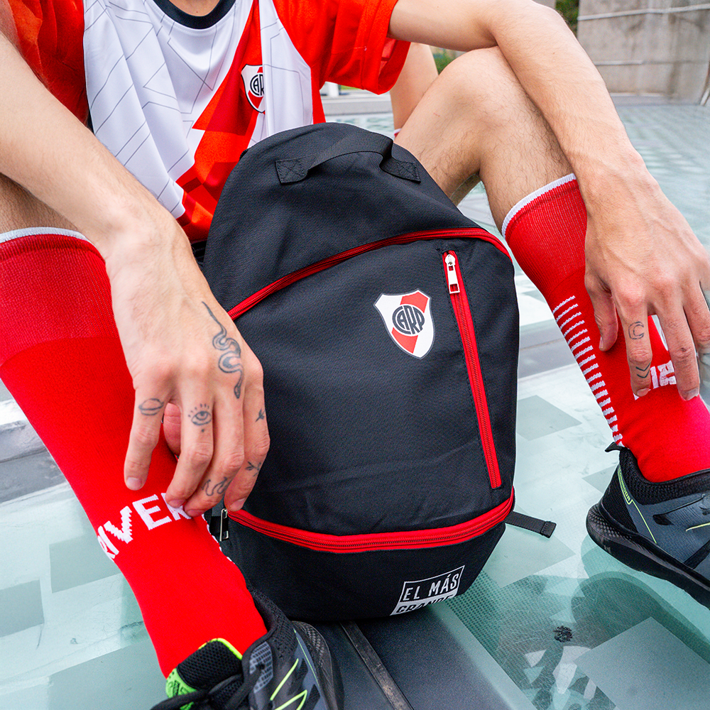 Mochila Deportiva Estadios 24 RIVER | LICENCIA CLUBES®