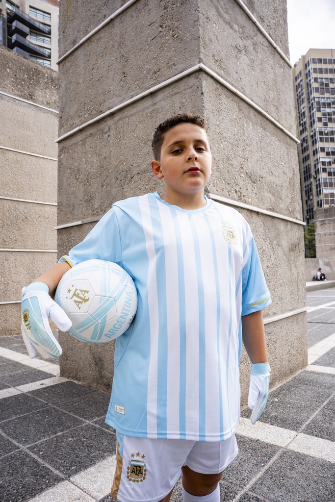 Remera de Entrenamiento Tricampeon Niño AFA | LICENCIA CLUBES®