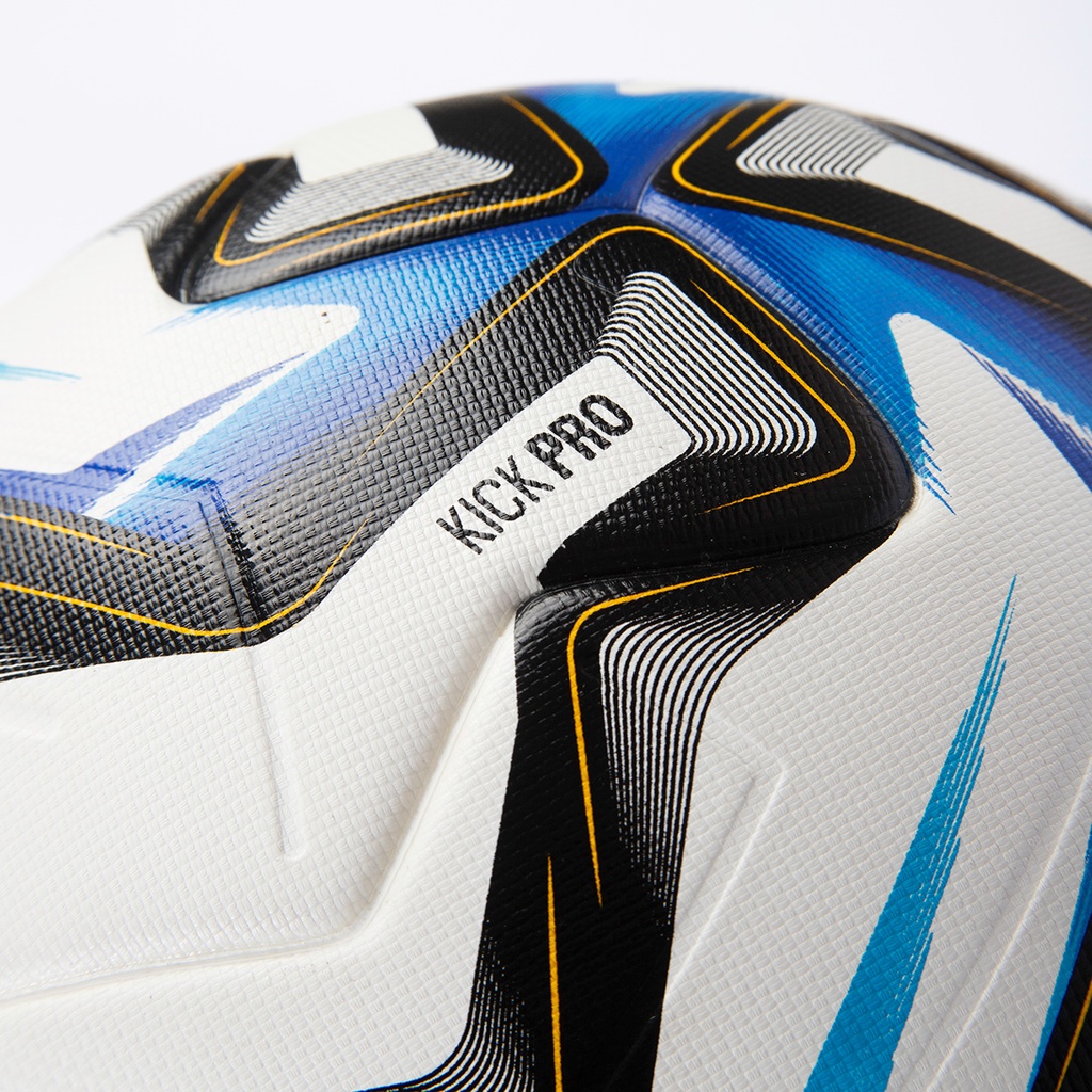 Pelota De Fútbol Kick FIFA QUALITY PRO | Reebok®