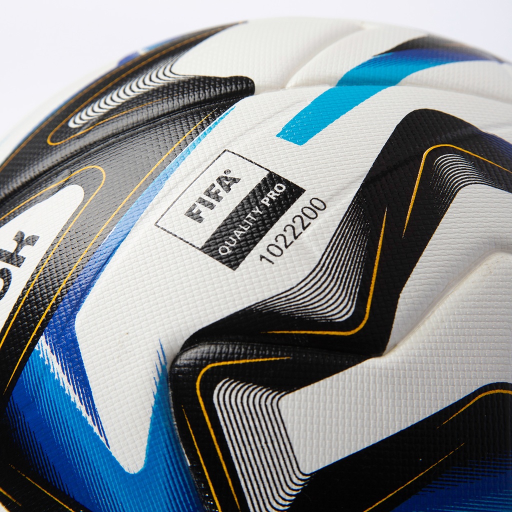 Pelota De Fútbol Kick FIFA QUALITY PRO | Reebok®
