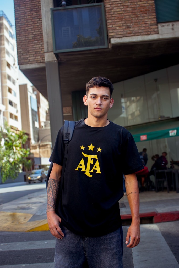 Remera Urbana Coronados de Gloria AFA | LICENCIAS CLUBES®